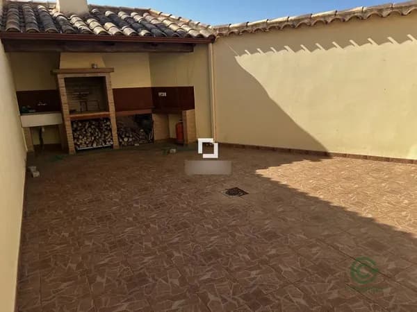 Casa de 0,0221 ha en venta en Ossa de montiel, Albacete