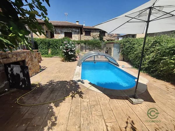 Casa de 0,0433 ha en venta en Redueña, Madrid