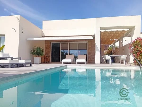 Casa de 0,05 ha en venta en Algorfa, Alicante