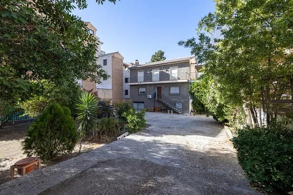 Terreno urbano de 0,0657 ha en venta en Granada