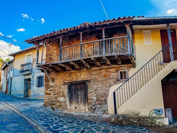 Casa de 0,01 ha en venta en León