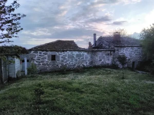 Finca rústica de 0,05 ha en venta en Corgo o, Lugo