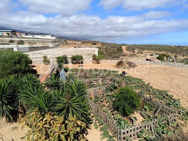 Finca rústica de 0,245 ha en venta en Arico, Sta.cruz tener.