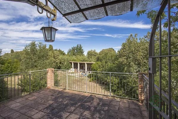 Finca rústica de 0,4225 ha en venta en Figueres, Girona