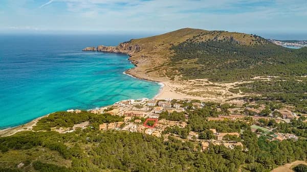 Terreno urbano de 0,061 ha en venta en Capdepera, Baleares