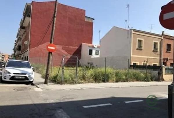 Terreno urbano de 0,0438 ha en venta en Madrid, Madrid