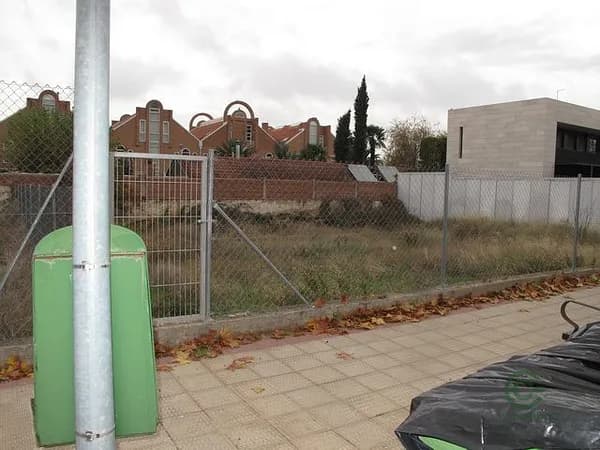 Terreno urbano de 0,0611 ha en venta en Logrono, La rioja