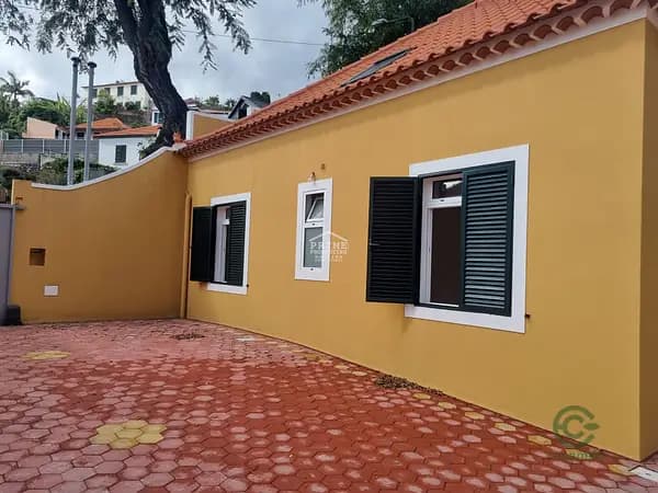 Casa de 0,02 ha en venta en Funchal (santa luzia), Ilha da madeira