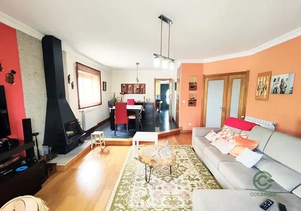Casa de 0,0484 ha en venta en Esgueira, Aveiro