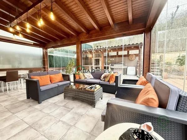 Casa de 0,0269 ha en venta en Amorebieta-etxano, Bizkaia-vizcaya