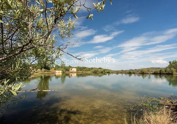 Finca rústica de 60 ha en venta en Cáceres