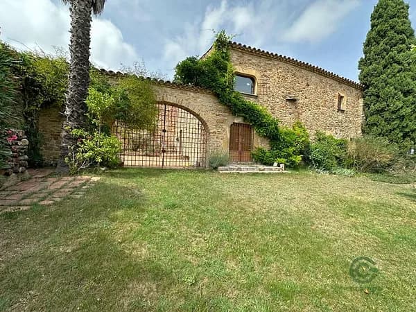Finca rústica de 26 ha en venta en Quart, Girona