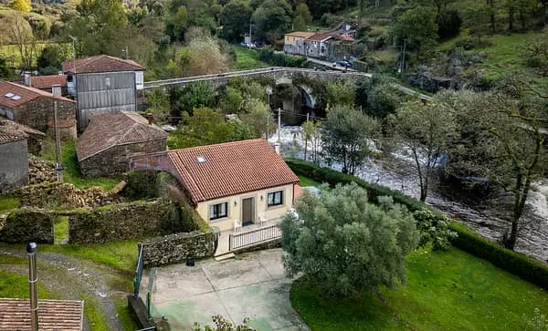 Finca rústica de 0,2738 ha en venta en Melide, A coruña