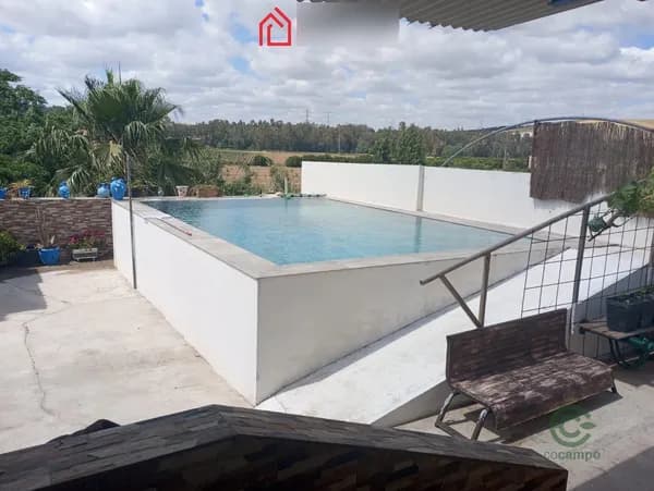 Casa de 0,0323 ha en venta en Arcos de la frontera, Cádiz