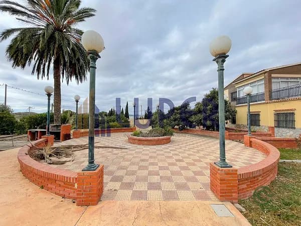 Finca rústica de 1,85 ha en venta en Alicante, Alicante