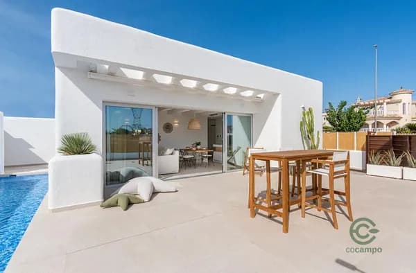 Casa de 0,0122 ha en venta en Murcia