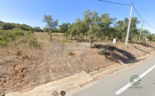 Finca agrícola de 0,775 ha en venta en Aljezur, Algarve