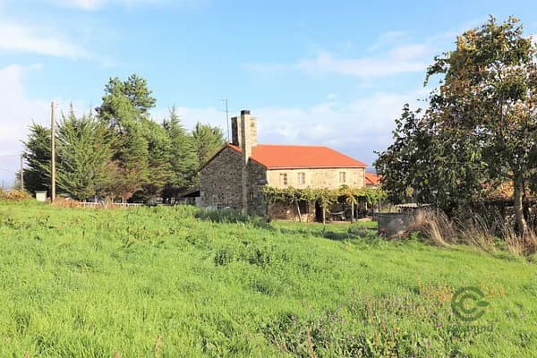 Finca rústica de 1,1 ha en venta en Pontevedra
