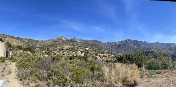 Rustic property of 1,02 ha for sale in Granada