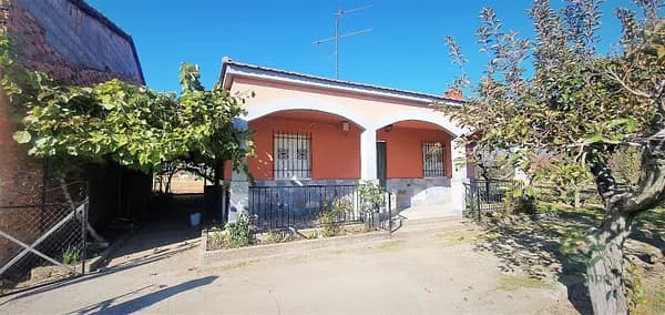 Finca agrícola de 0,2 ha en venta en Cáceres