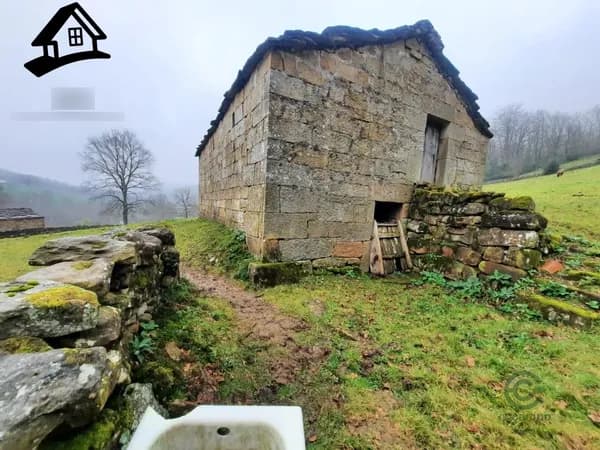 Finca rústica de 1,34 ha en venta en San pedro del romeral, Cantabria