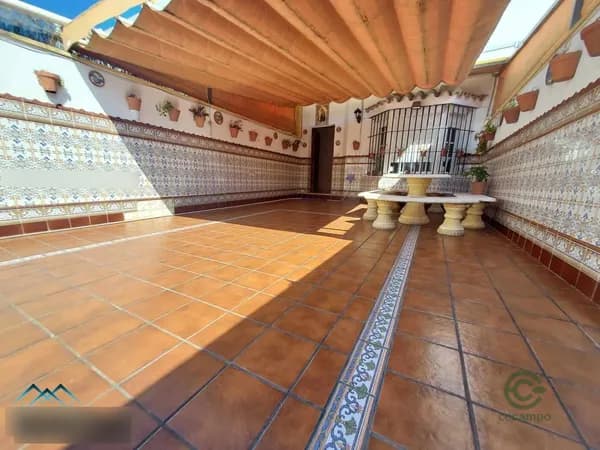 Casa de 0,008 ha en venta en Cádiz