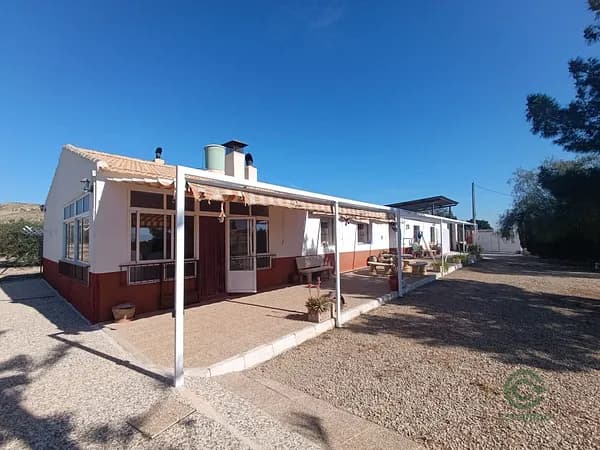 Finca rústica de 2,4 ha en venta en Murcia