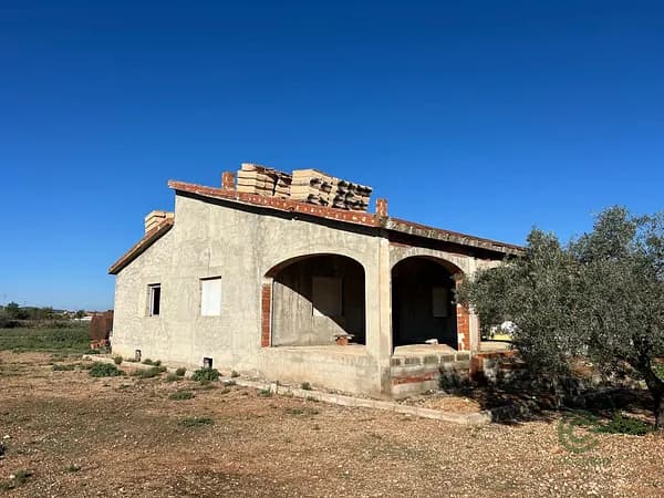 Finca rústica de 0,423 ha en venta en Alicante