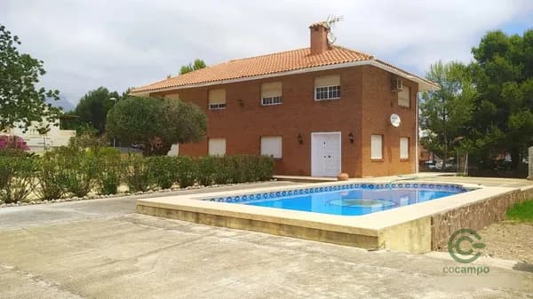 Casa de 0,18 ha en venta en La nucía, Alicante