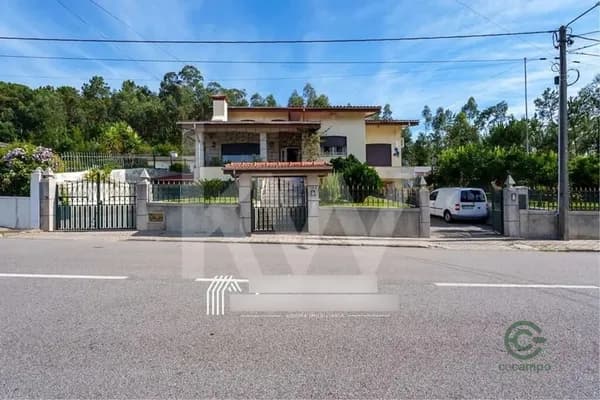 Casa de 0,114 ha en venta en Santa maria da feira, Aveiro