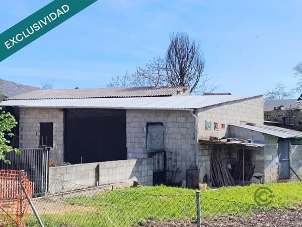 Terreno urbano de 0,2 ha en venta en Dehesas, León
