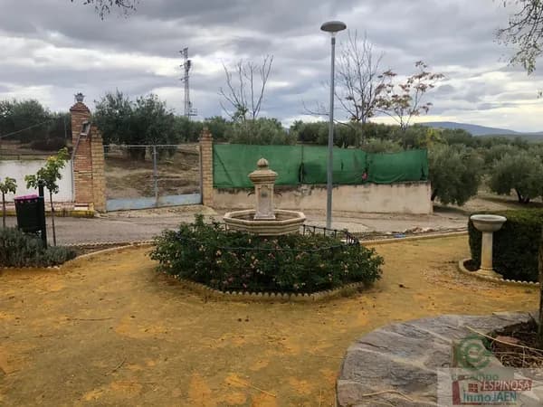 Finca agrícola de 0,07 ha en venta en Villardompardo, Jaén