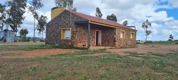 Finca cinegética de 373 ha en venta en Badajoz