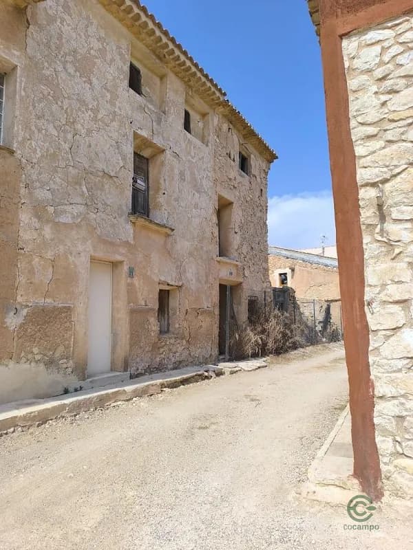 Finca rústica de 0,075 ha en venta en Pinoso, Alicante