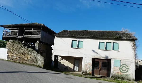 Finca agrícola de 0,03 ha en venta en Asturias
