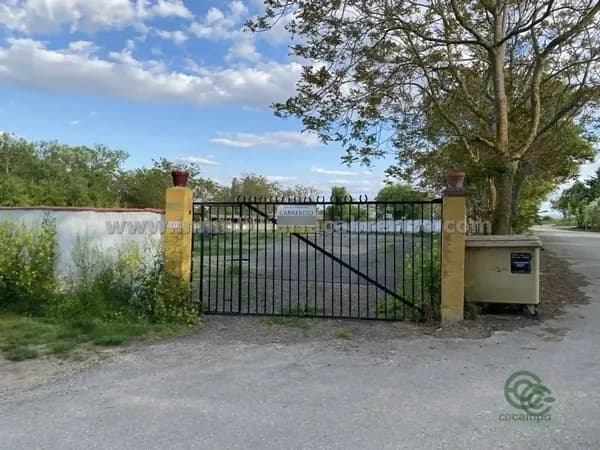 Finca rústica de 0,9 ha en venta en Viana, Navarra