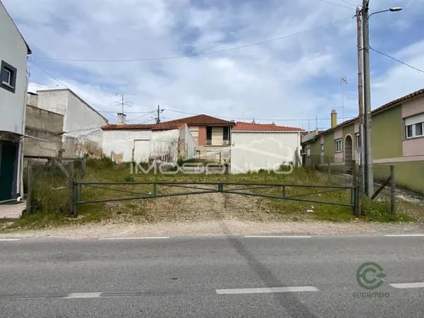 Terreno urbano de 0,0305 ha en venta en Leiria, Leiria