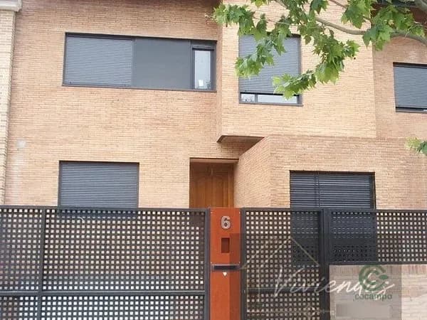 Casa de 0,032 ha en venta en Boadilla del monte, Madrid