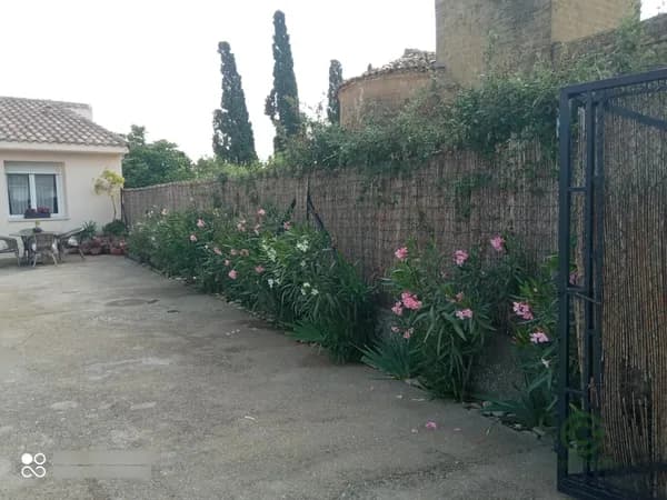 Finca de recreo de 0,0384 ha en venta en Sietamo, Huesca