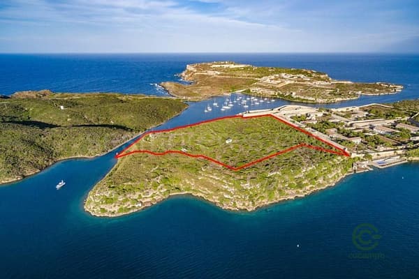 Finca rústica de 7,5 ha en venta en Islas baleares