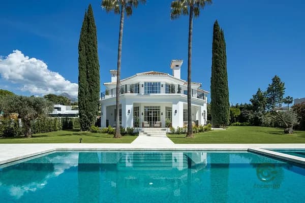 Casa de 0,1959 ha en venta en Marbella, Malaga