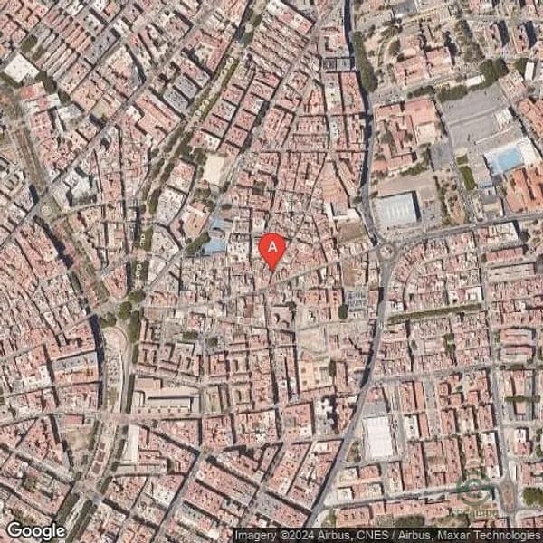 Casa de 0,0228 ha en venta en Almería, Almería