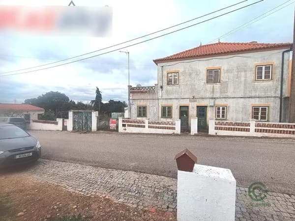 Rustic property of 0,055 ha for sale in Santarém