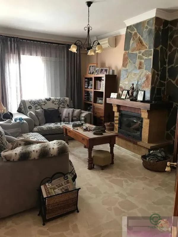 Casa de 0,022 ha en venta en Estepona, Málaga