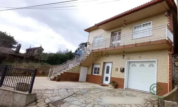 Finca de recreo de 0,09 ha en venta en Boiro, La coruna