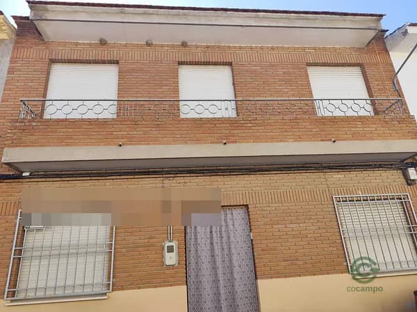 Casa de 0,03 ha en venta en Toledo