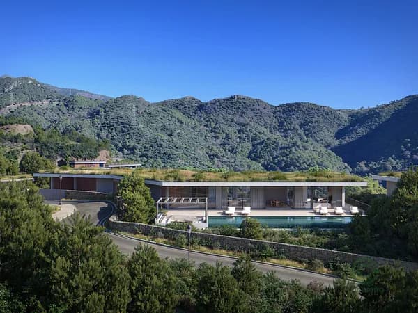Casa de 0,2645 ha en venta en Benahavis, Malaga