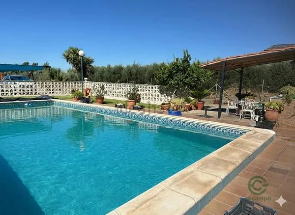 Finca de recreo de 0,135 ha en venta en Mérida, Badajoz