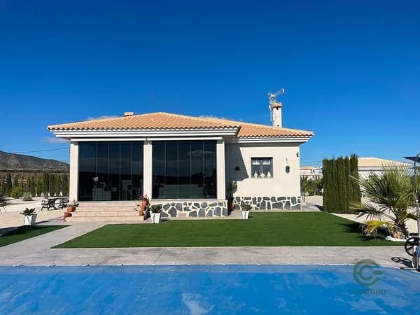 Finca rústica de 1 ha en venta en Pinoso, Alicante