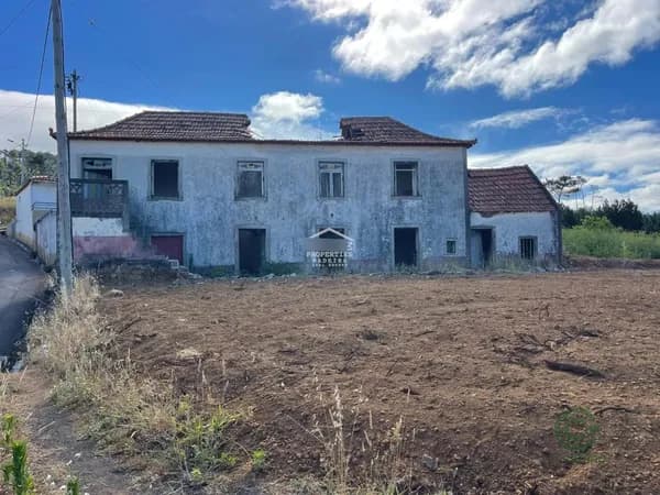 Casa de 0,0892 ha en venta en Prazeres, Ilha da madeira